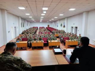 С военнослужащими срочной службы Абайского гарнизона проведена профилактика