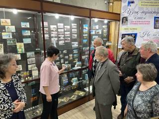 Выставка открыток и значков открылась в Семее