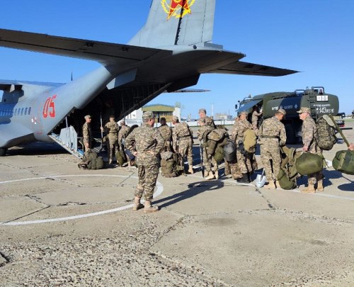 Военнослужащие Абайского гарнизона отправились в районы, пострадавшие от наводнения