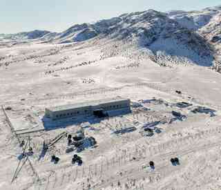 Аким области посетил недостроенные объекты