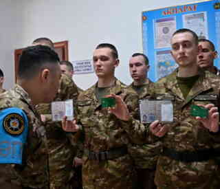 Сотрудники военной полиции проводят профилактические мероприятия в воинских частях обслуживаемого гарнизона