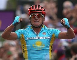 Александр Винокуров завоевал первое золото для казахстанской команды на Олимпийских играх в Лондоне
