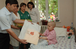 Подарки больным детям