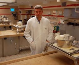 профессор Michael Tsokos