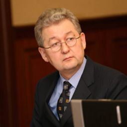 Руководитель Администрации президента Аслан Мусин подал прошение об отставке