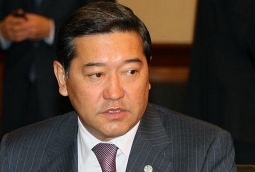 Серик Ахметов
