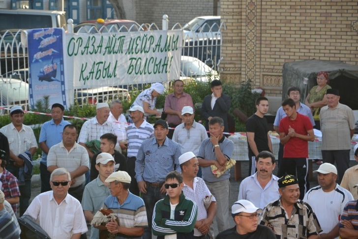 Айт намаз в Семее