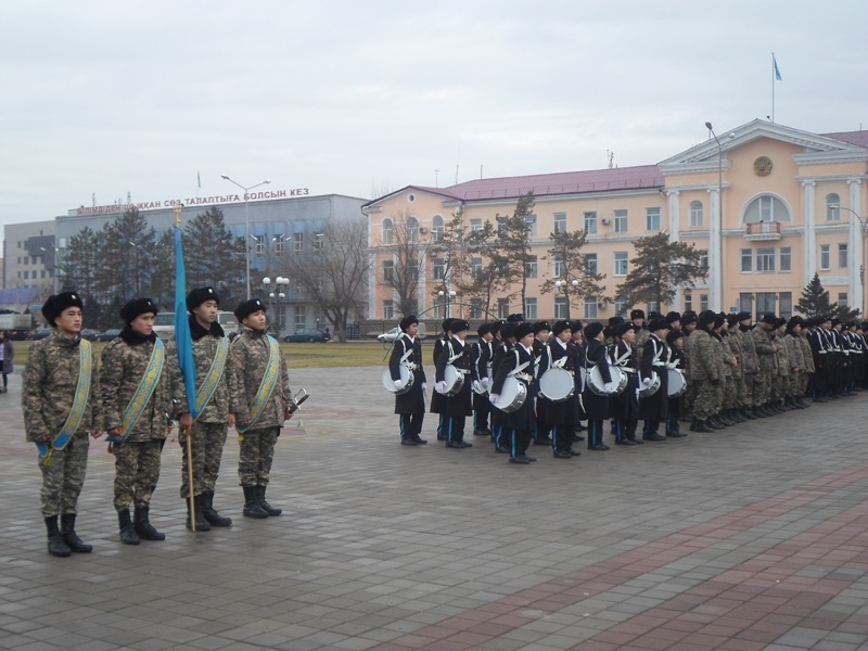 В честь Дня Первого Президента в Семее прошел флеш-моб