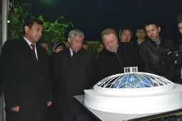 Бердыбек Сапарбаев в Семее