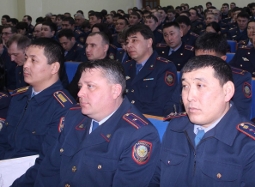 Полицейские на совещании УВД