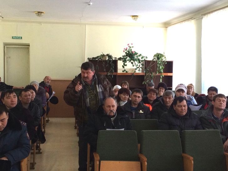 Акция Приемная на дороге в поселке Шульбинск