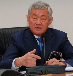 Бердыбек Сапарбаев