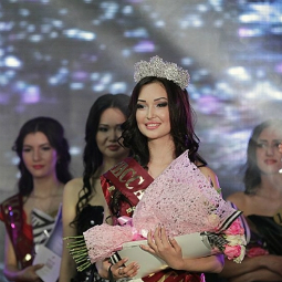 Асия Абисова