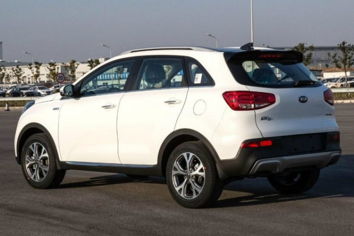 Kia KX3