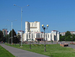 Центральная площадь Семея