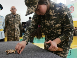 Один в армии школьницы из Семея