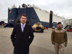 Раймонд Вейонис и бронетехника