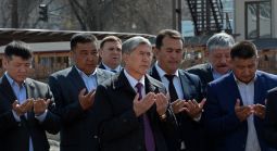 Президент Киргизии Алмазбек Атамбаев 