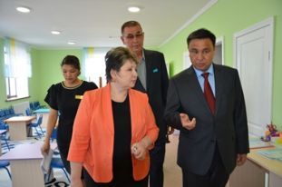 На открытии детского сада в Семее