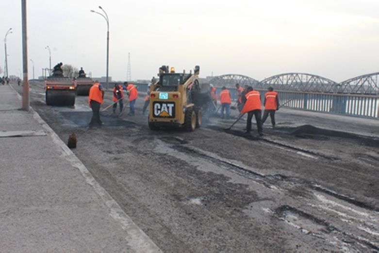 Ремонт автогужевого моста в Семее