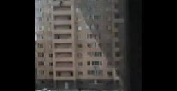Две девочки сбросились с балкона в Астане 