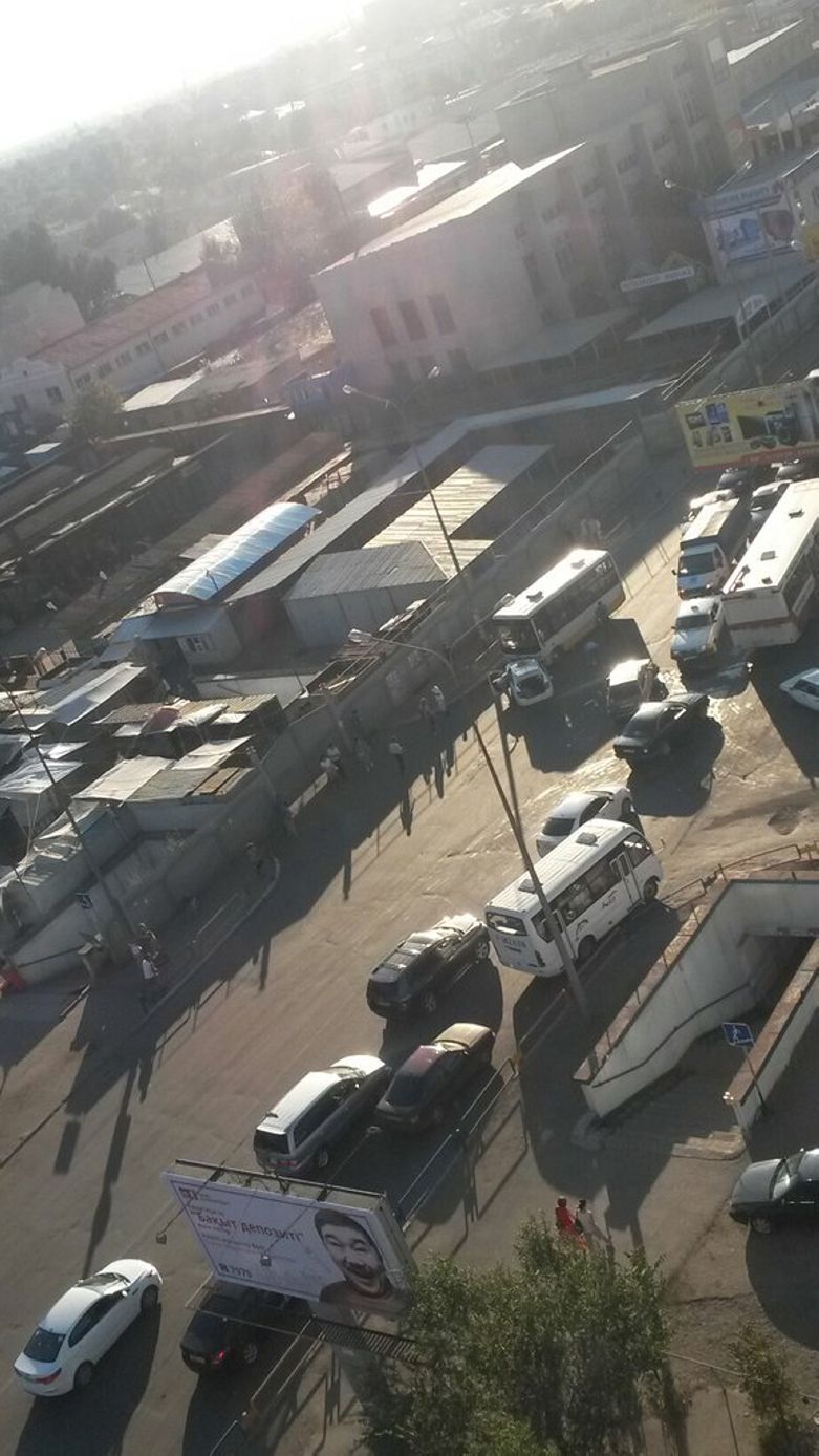 ДТП рядом с рынком в Семее