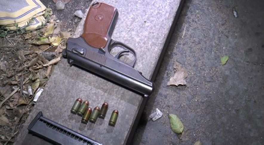 Задержание вооруженного мужчины в Алматы 