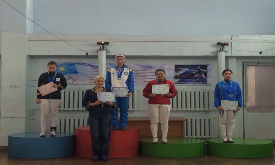 Семейские фехтовальщики выиграли золото Чемпионата Казахстана