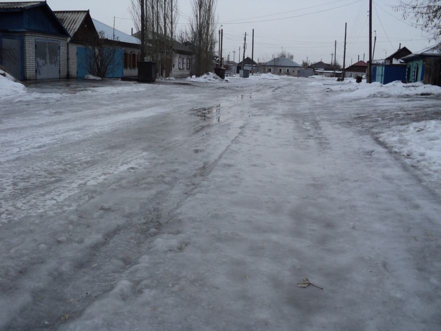 Гололёд на улицах Семея