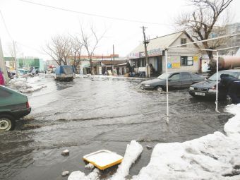Талые воды затопили Семей 