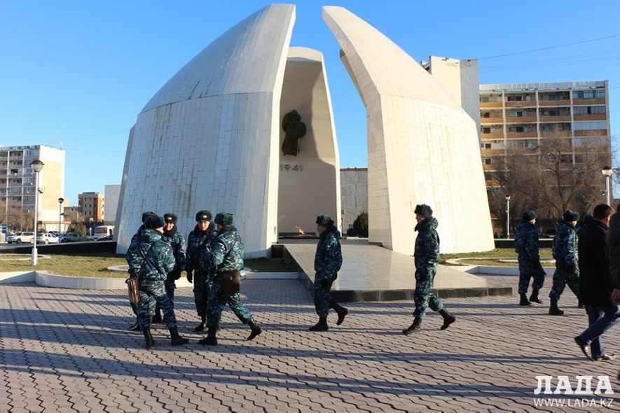 В Актау вандалы