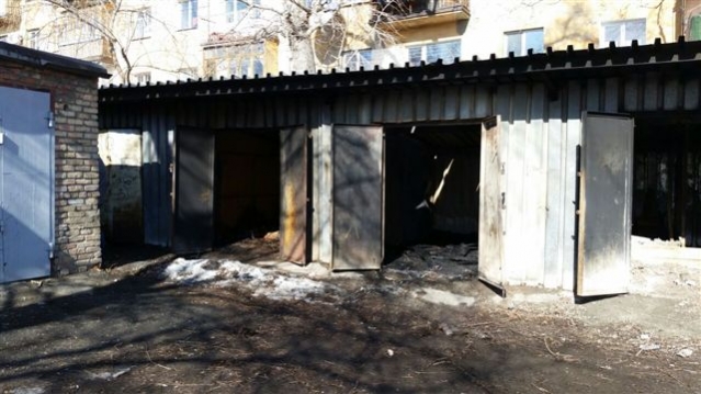 Гаражи
