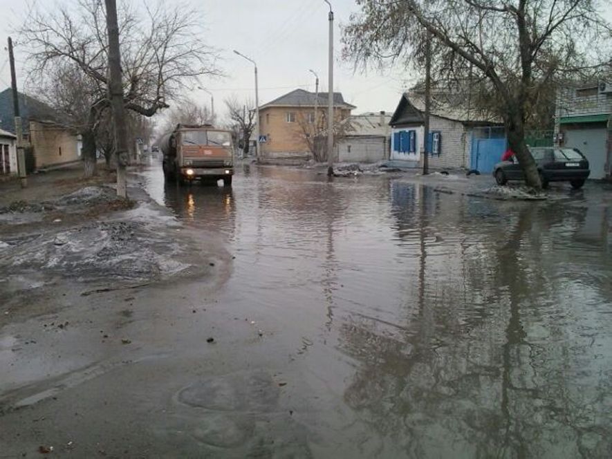 Семей топит талыми водами