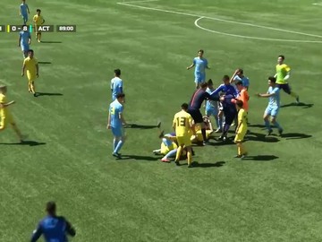 Футболисты Астаны U16 и Семея U16 устроили драку на поле Футболисты Астаны U16 и Семея U16 устроили драку на поле