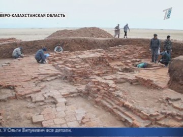 Серьга из прошлого: Нетронутые мавзолеи времен Золотой орды обнаружили археологи Серьга из прошлого: Нетронутые мавзолеи времен Золотой орды обнаружили археологи