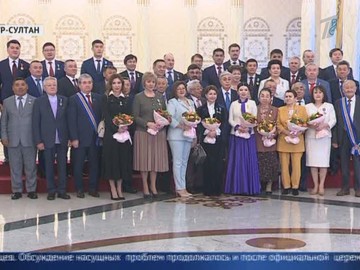 Димаш Кудайберген не смог получить заслуженную награду из рук президента Димаш Кудайберген не смог получить заслуженную награду из рук президента