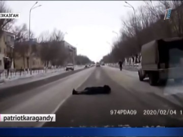 Водителю вернули права после автоподставы со сбитым пешеходом через год Водителю вернули права после автоподставы со сбитым пешеходом через год