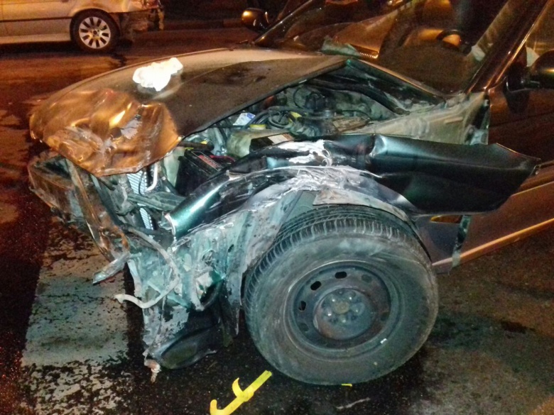 В Алматы скрывавшийся от погони водитель «Subaru» спровоцировал массовое ДТП