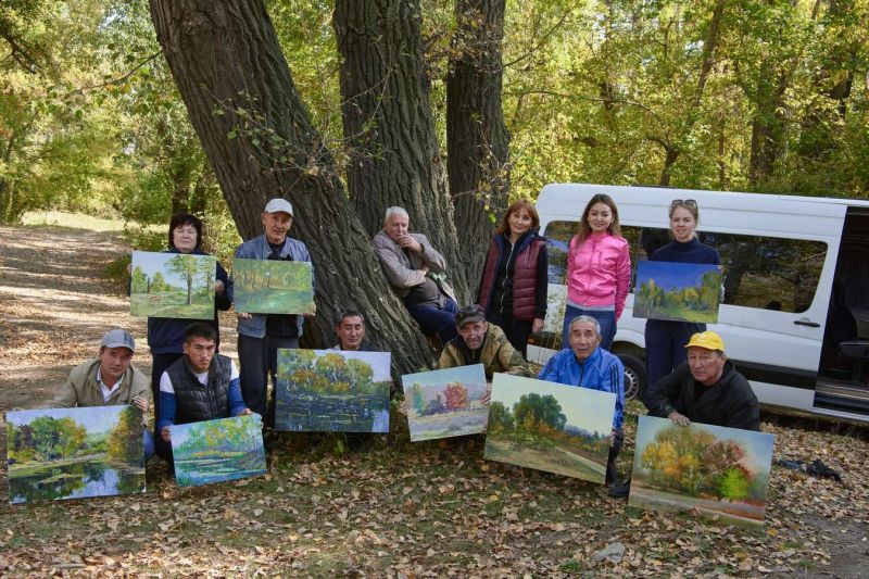 В минувшее воскресенье группа художников Семея совершила творческую «вылазку»