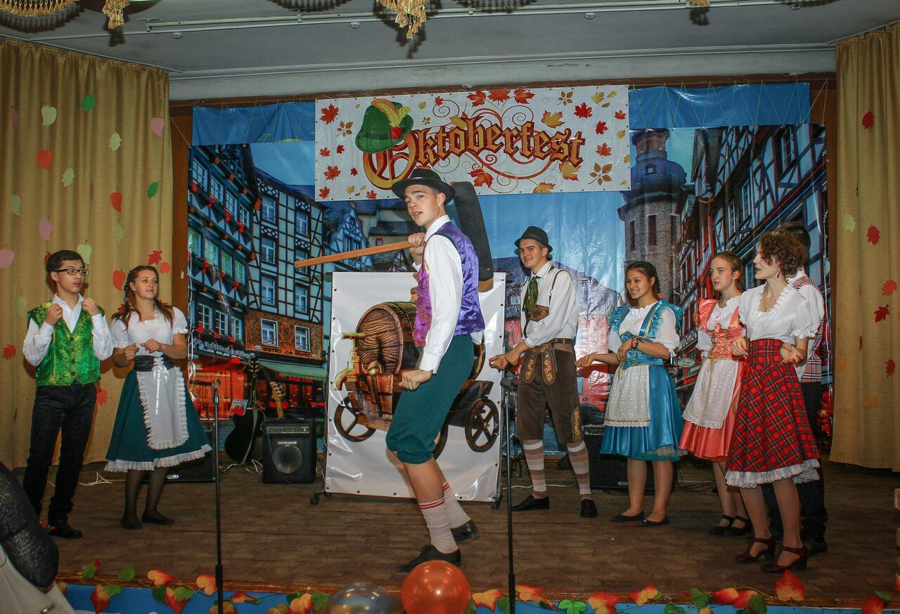 В Семее отметили знаменитый фестиваль Octoberfest