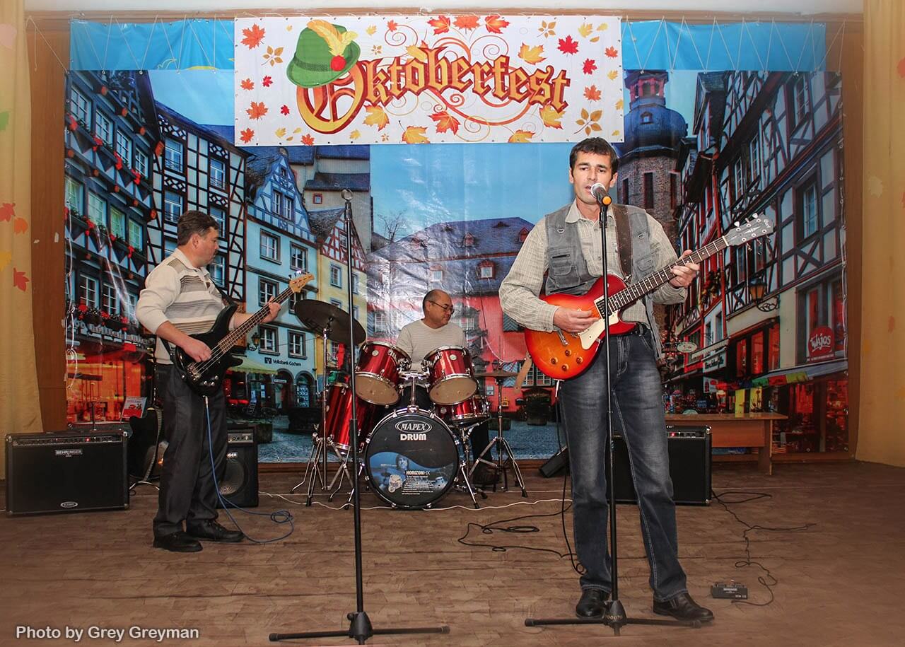 В Семее отметили знаменитый фестиваль Octoberfest