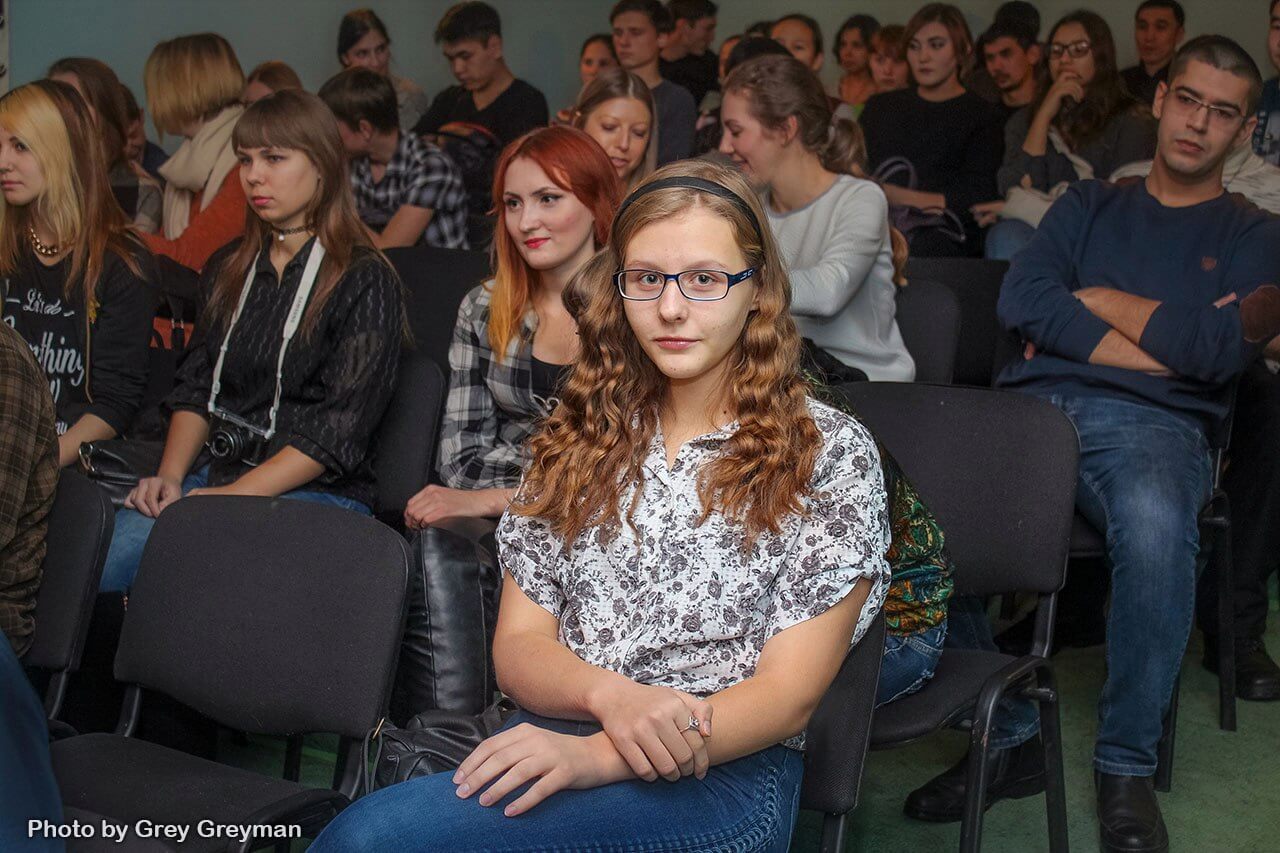 26-го ноября в зале Музея Достоевского состоялся акустический концерт групп НеораХэлп, Ремедиос Инморталес и Модель 5.