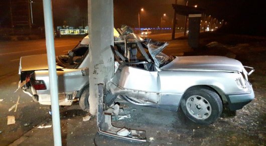 В Алматы 2 человека пострадали  в жуткой аварии
