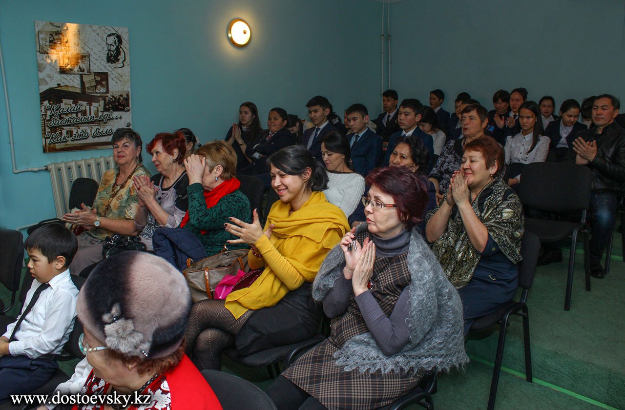 Музыкальный вечер преподавателей и учащихся Детской музыкальной школы прошел в Семее