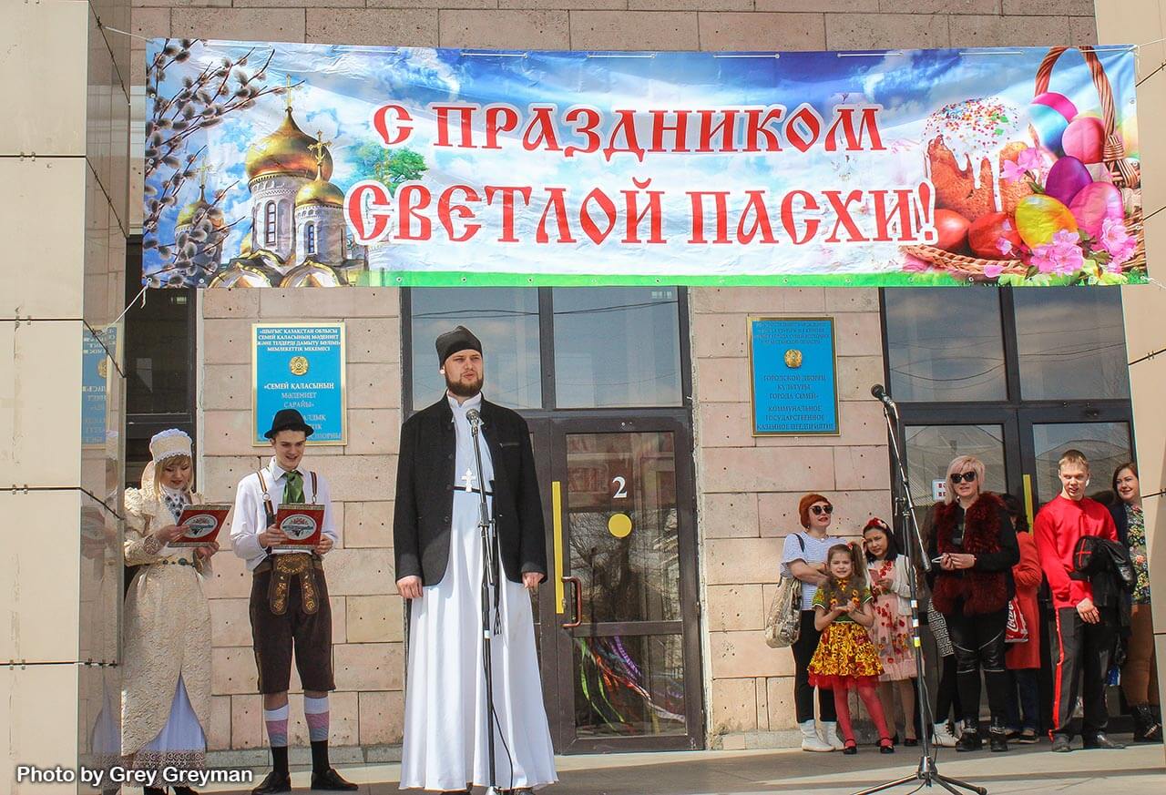 В Семее встретили праздник Пасхи