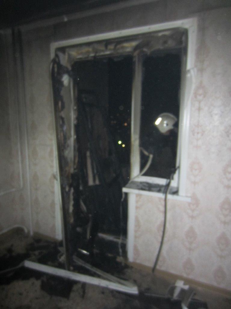 В Семее горел балкон
