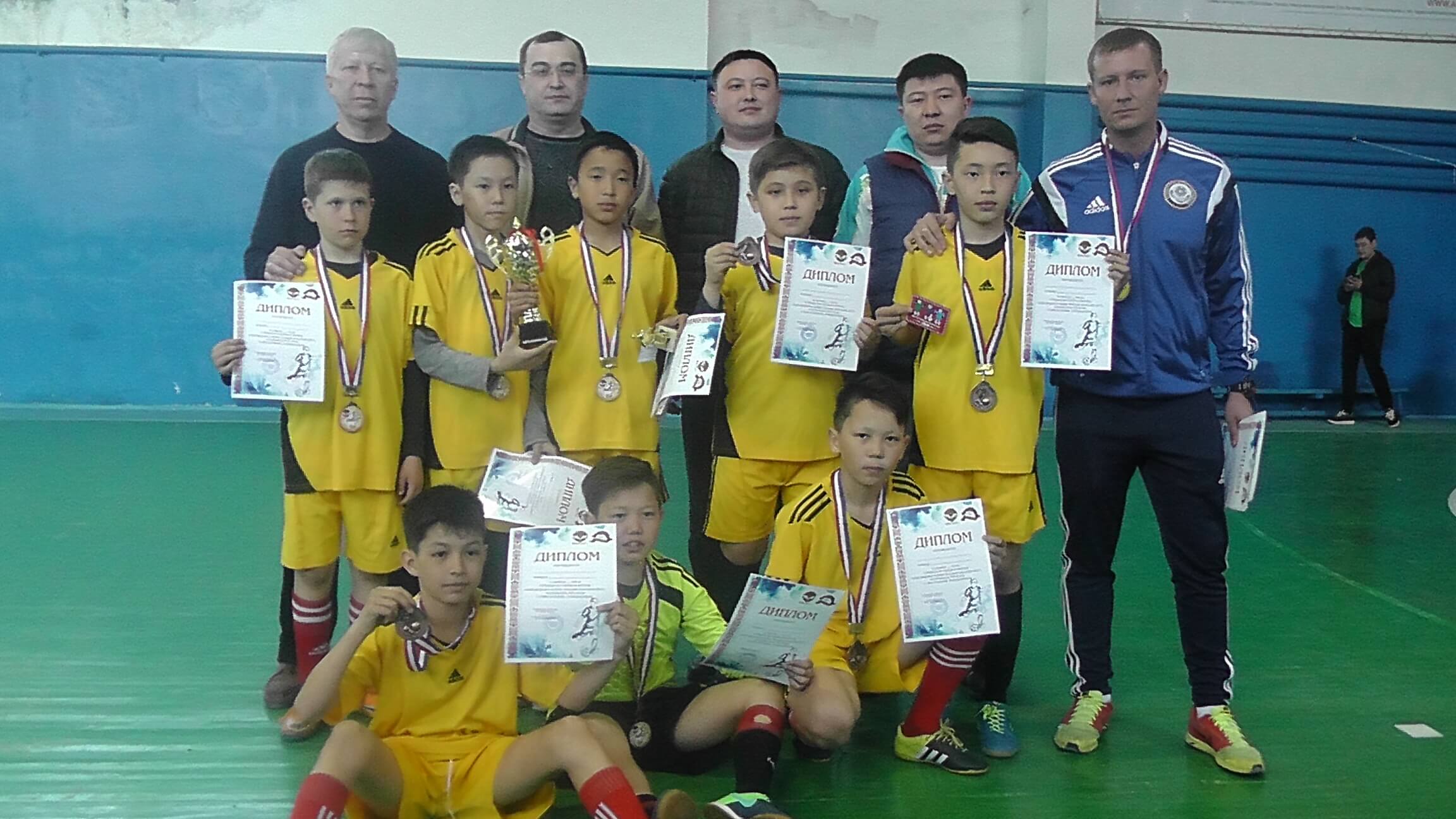 Футзал в дворовых клубах Семея
