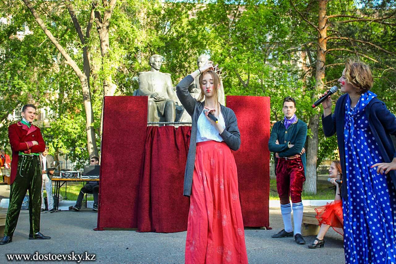 В музее Ф.М. Достоевского прошло праздничное мероприятие «Там на неведомых дорожках»