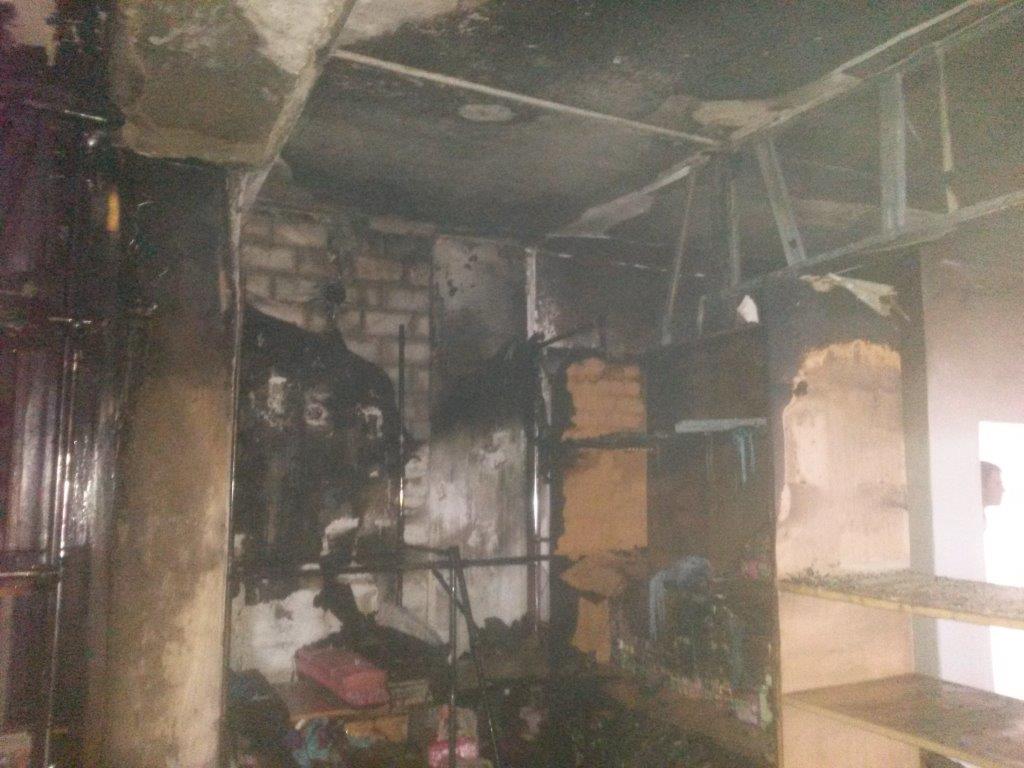 В Семее в торговом центре «Рахат» горел торговый бутик