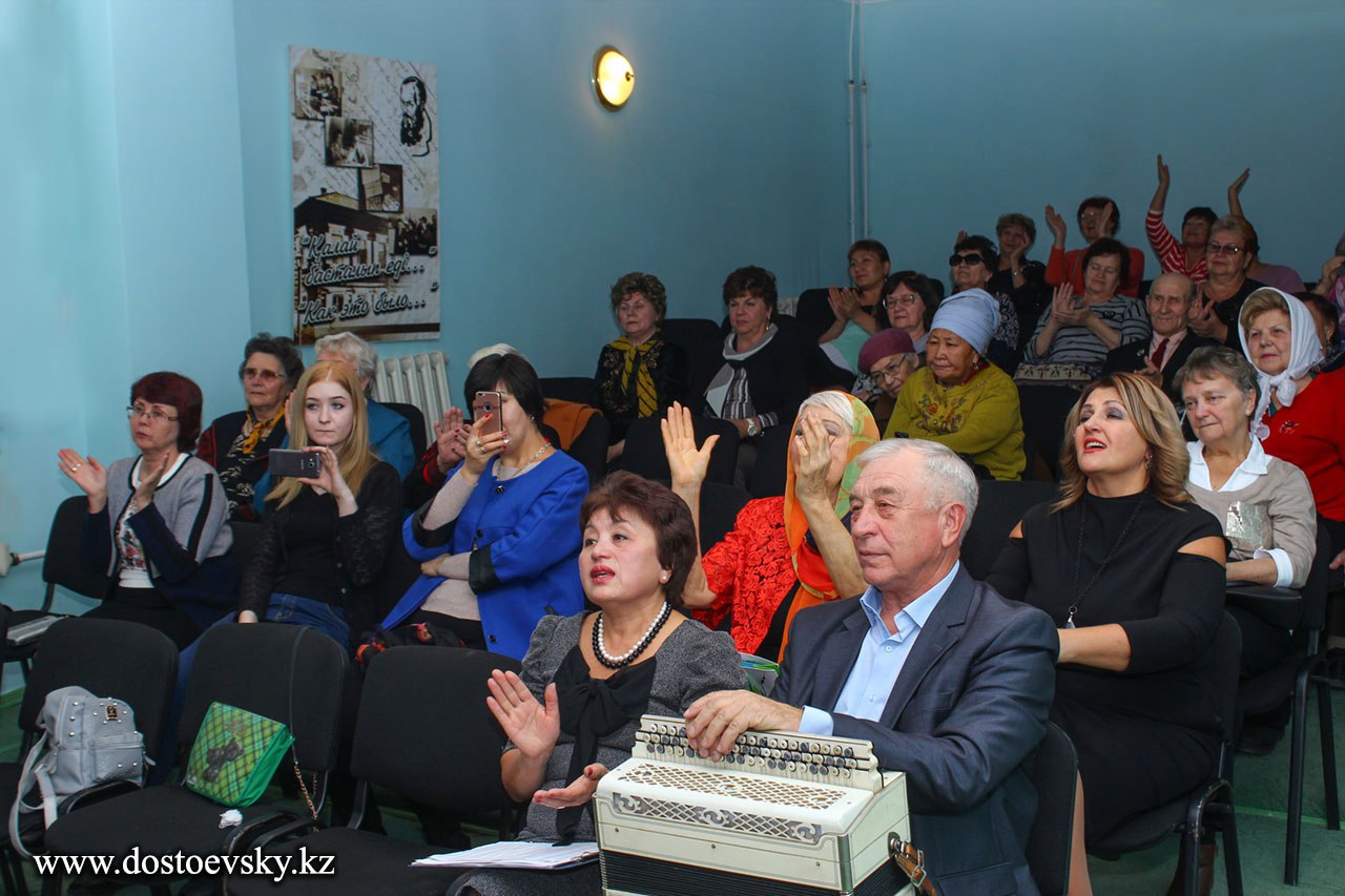 В Семее прошел музыкально-поэтический вечер «Самая прекрасная из женщин»